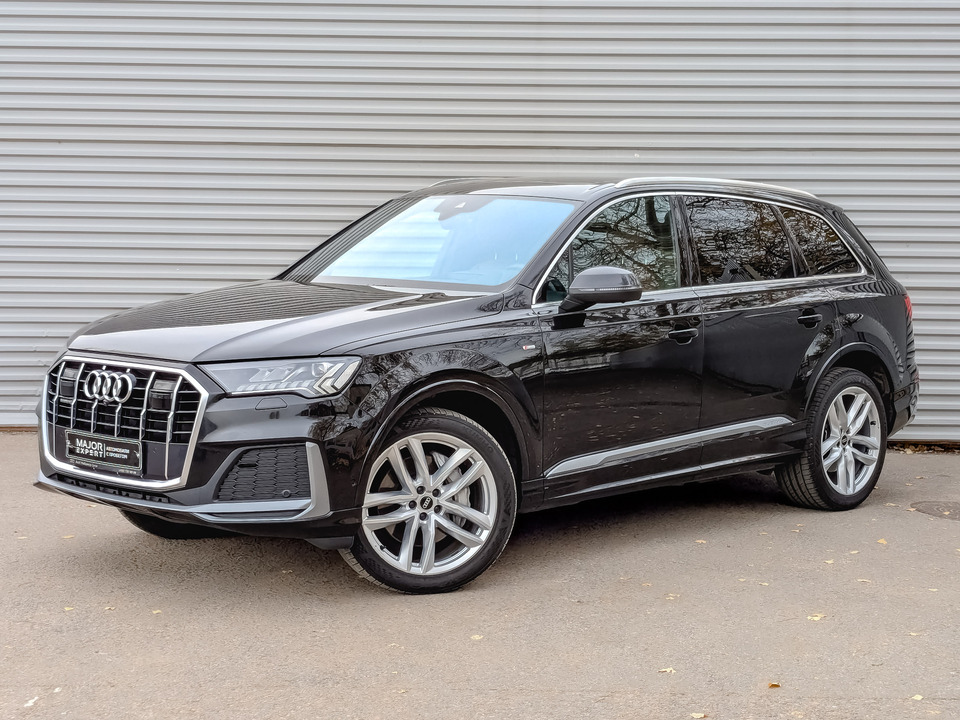 Audi Q7 2023 55 750км фото №1