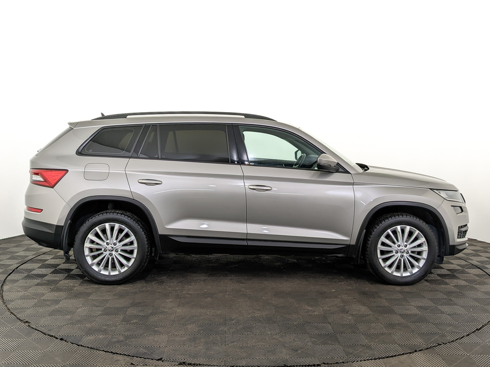 Skoda Kodiaq 2021 142 570км фото №4