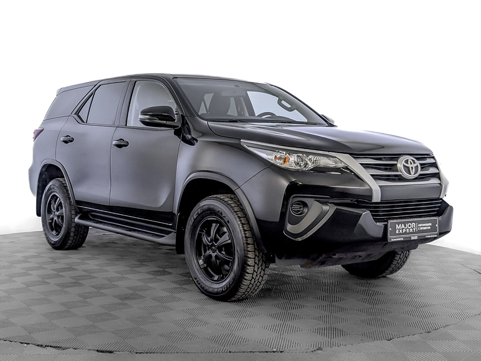 Toyota Fortuner 2019 76 190км фото №3