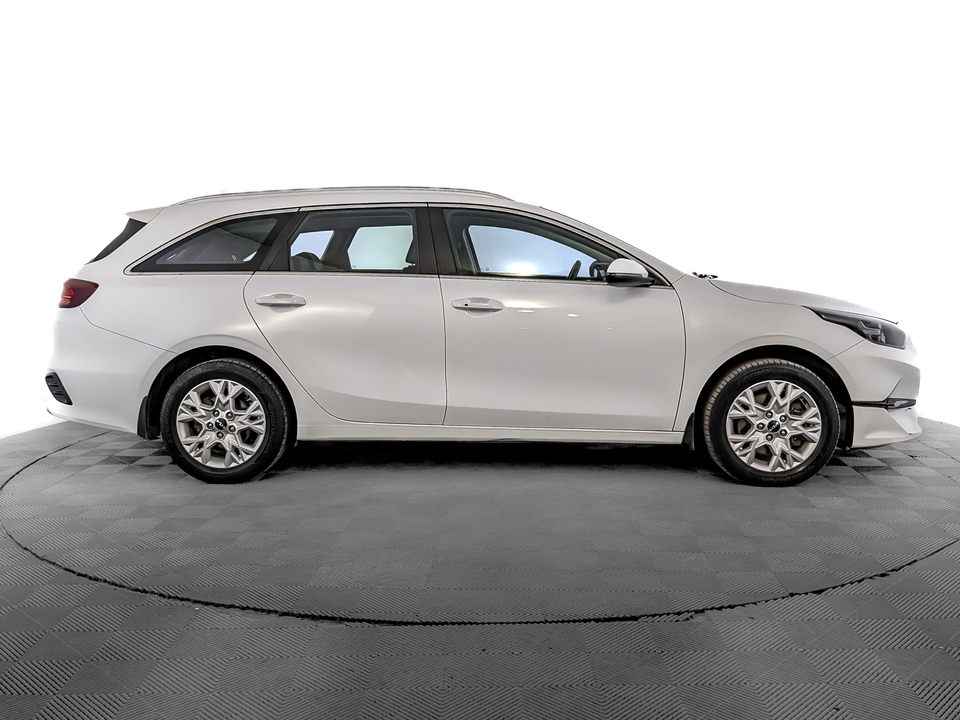 Kia Ceed 2021 80 578км фото №4