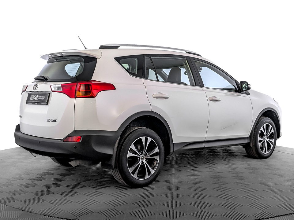 Toyota Rav-4 2015 136 744км фото №5