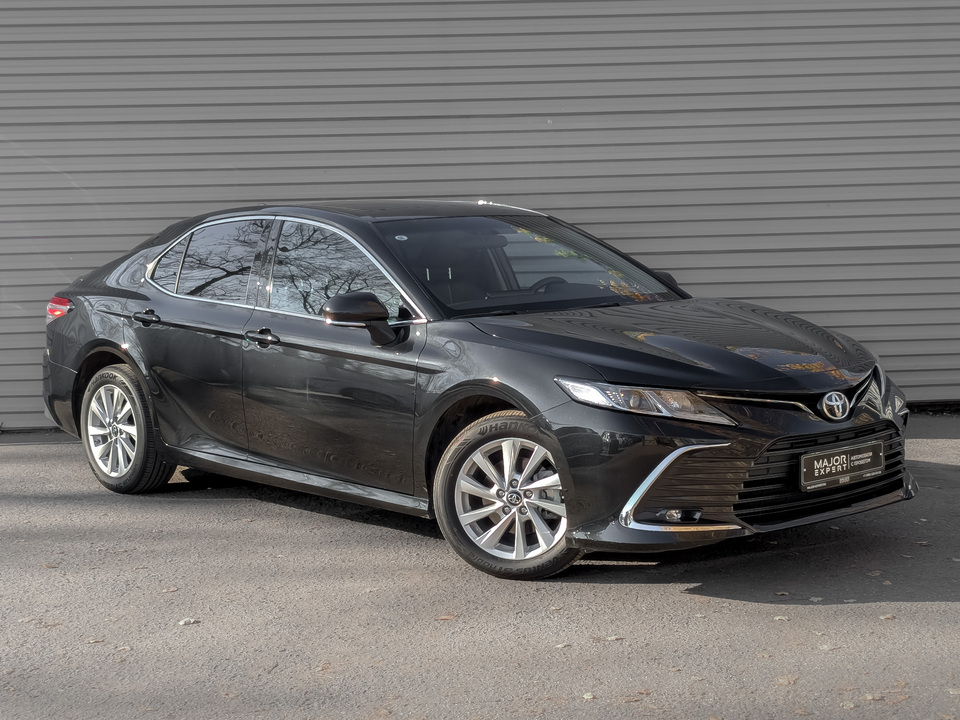 Toyota Camry 2023 10 719км фото №3