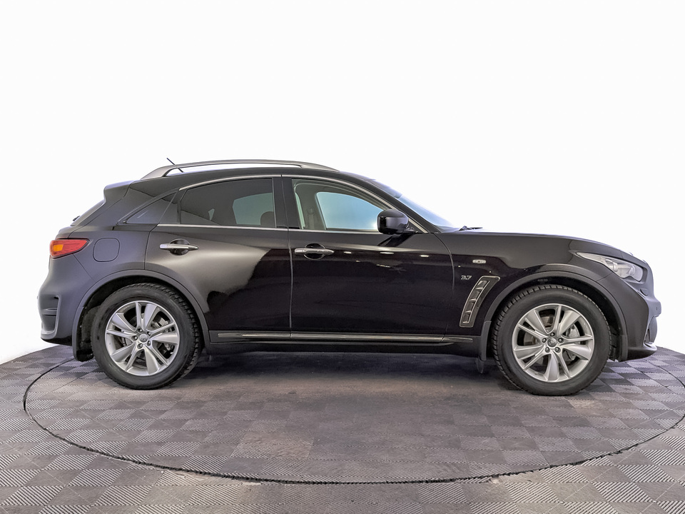 Infiniti QX70 2017 129 407км фото №4