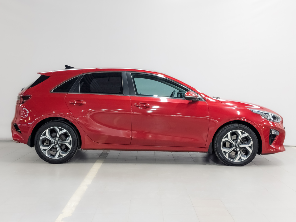 Kia Ceed 2019 29 967км фото №4