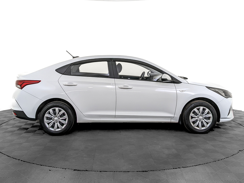 Hyundai Solaris 2021 53 862км фото №4