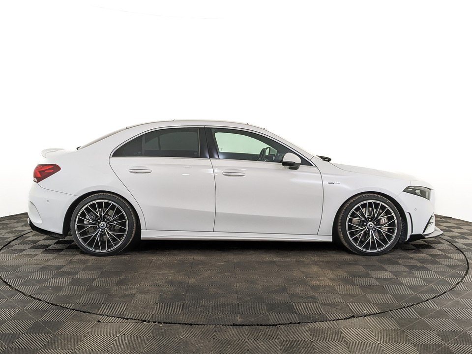 Mercedes-Benz A 35 AMG sedan 4M 2021 55 370км фото №4