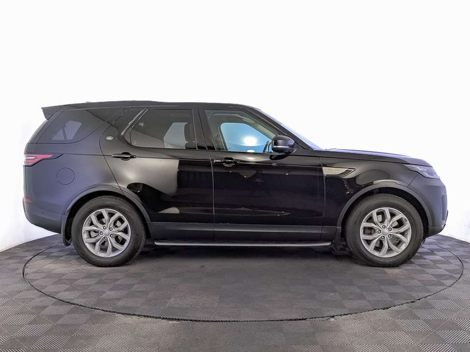 Land Rover Discovery 2019 129 586км фото №4