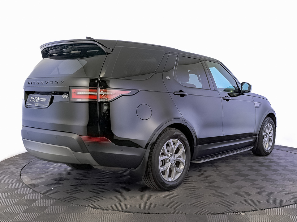 Land Rover Discovery 2019 129 586км фото №5
